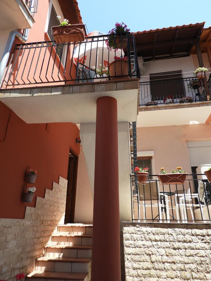 Ferienwohnung Helen'S House Limenaria Exterior foto